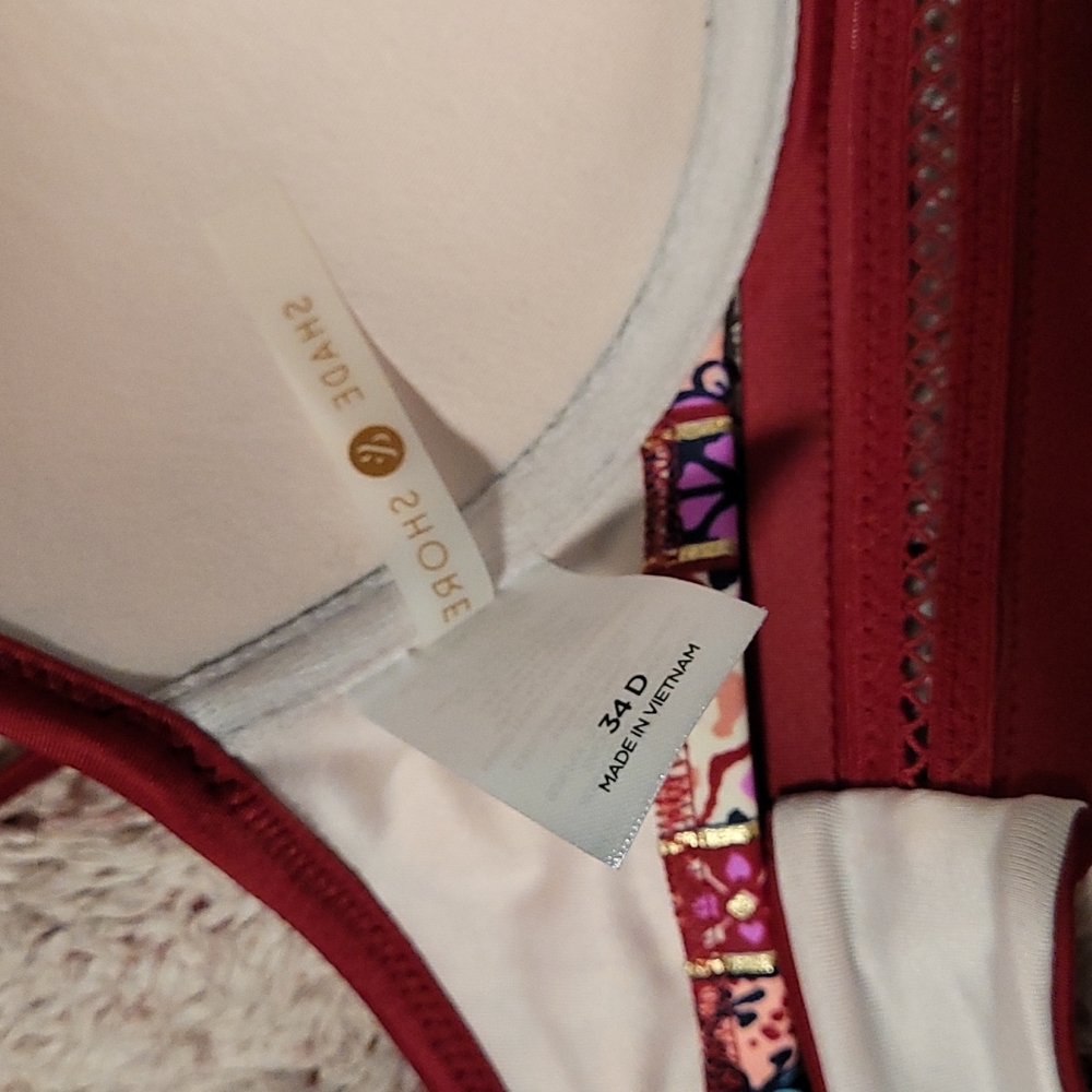 Uniquely Designed Bathing Suit - image 3